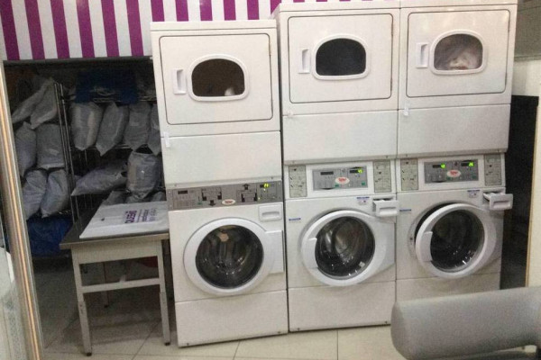 Продаж сучасної мережі прання QUEENS в м. Дніпро